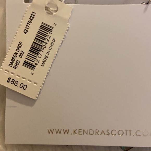 NEW WITH TAG… KENDRA SCOTT.. Darren Drop earrings. Spot on for Christmas 🎁 gift - Picture 3 of 5